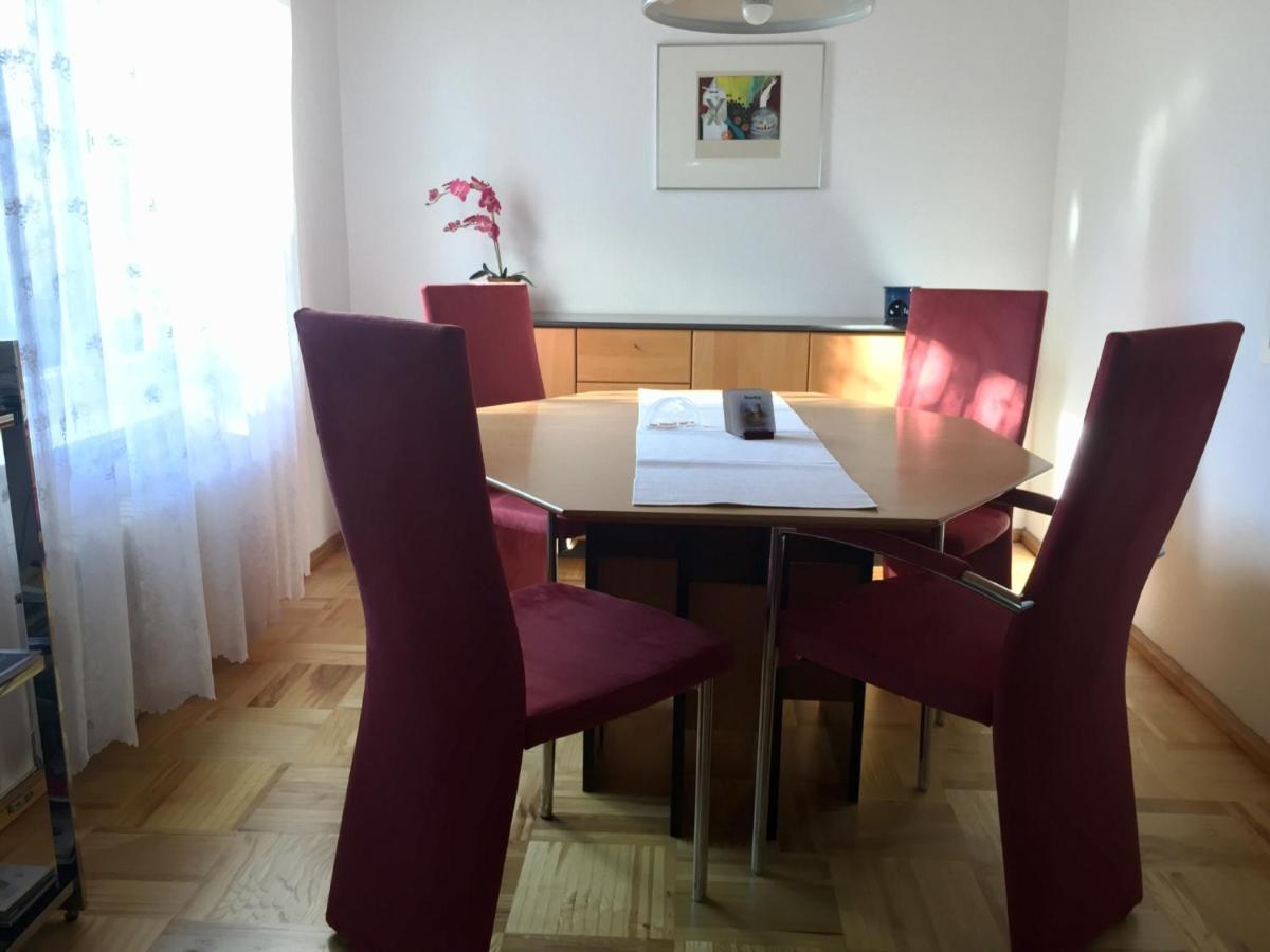 Blaues Haus Apartamento Niederdorfelden Exterior foto